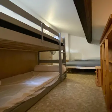 Appartement Duplex Calme Pres Des Commodites, - Fr-1-732-94 *